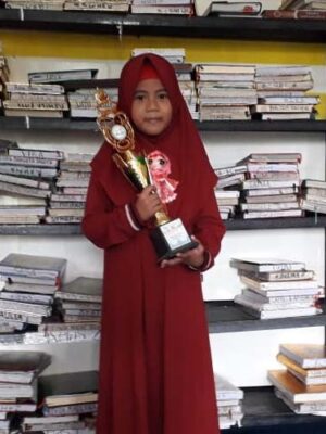 Terbaik II Peragaan Shalat Putri Fasi ke XIII Terbaik II Peragaan Shalat Putri Fasi ke XIII