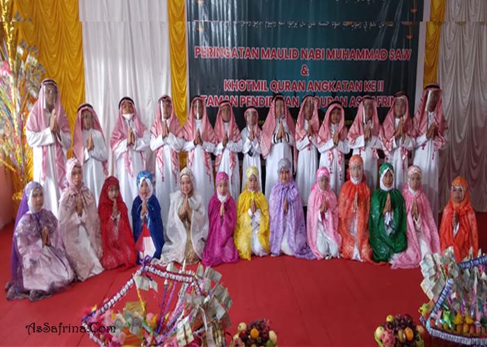 Sebanyak 29 Santri Putra dan Putri Peserta Khotmil Quran