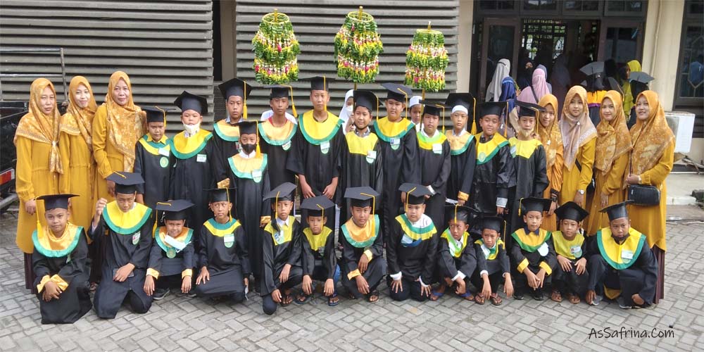 Wisuda Santri XX Kabupaten Kotawaringin Timur