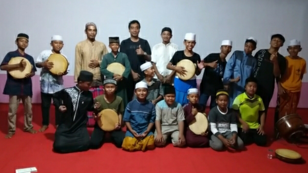 Apresiasi Lurah Mentawa Baru Hilir Kepada Group Hadrah As Safrina