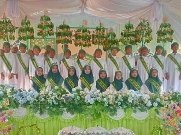 Khotmil Quran dan Maulid Nabi di TPA As Safrina Berlangsung Khidmat, Dihadiri Ratusan Tamu Undangan