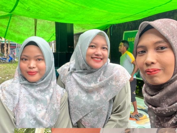 Momen Haru Penuh Makna dalam Acara khotmil Qur'an, Sungkeman dan Lantunan Puisi Membius Para Tamu Undangan