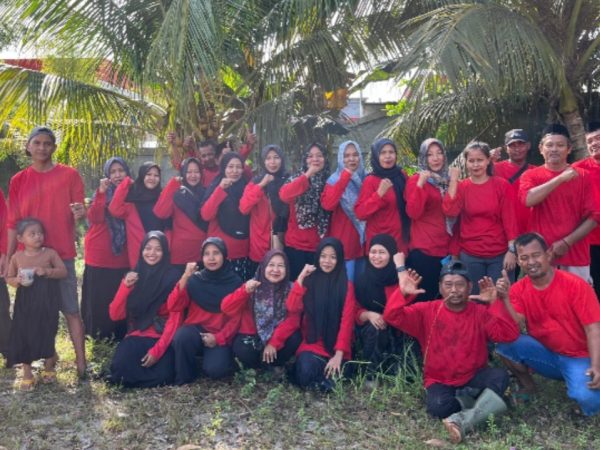 Wujud Kepedulian Sesama, TPQ As Safrina Salurkan 600 Bungkus Daging Qurban pada Idul Adha 1447 H