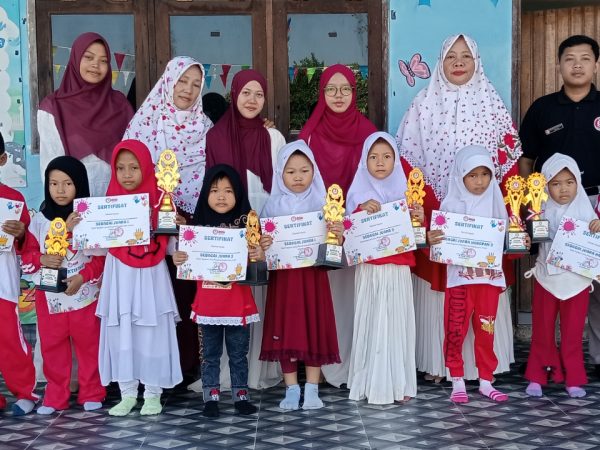 Semarak HUT RI ke 81, RA As Safrina Sampit Gelar Rangkaian Lomba Kreativitas Anak Usia Dini